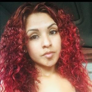 Meet your Posher, Layla